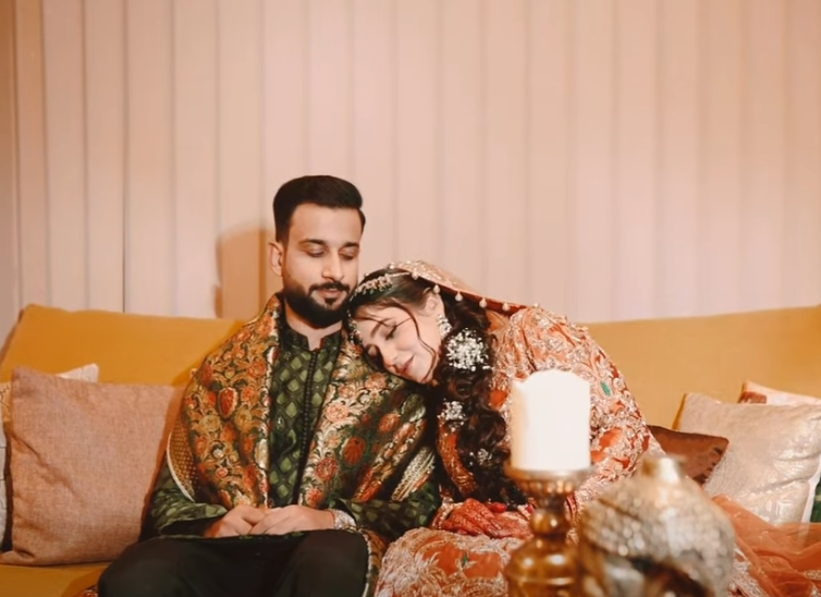 Maira & Masood| Indoor Wedding Photography | Couple Mehndi Shoot | Mehndi Shoot By Hamza's Production