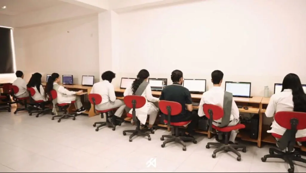 EaseUS 2025 12 9 17 42 25